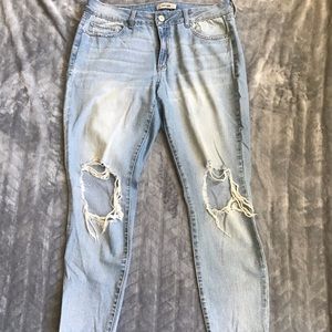 Distressed Women’s light wash jeans (Mom Jeans)